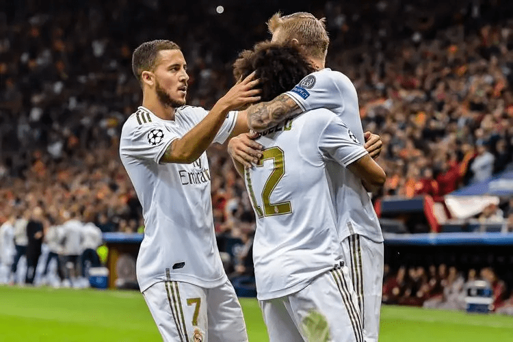 包含广东宏远清晨止住颓势;志在欧超杯名次提升;质疑声仍在;纪律约束更严格的词条 包含广东宏远清晨止住颓势;志在欧超杯名次提升;质疑声仍在;纪律约束更严格的词条