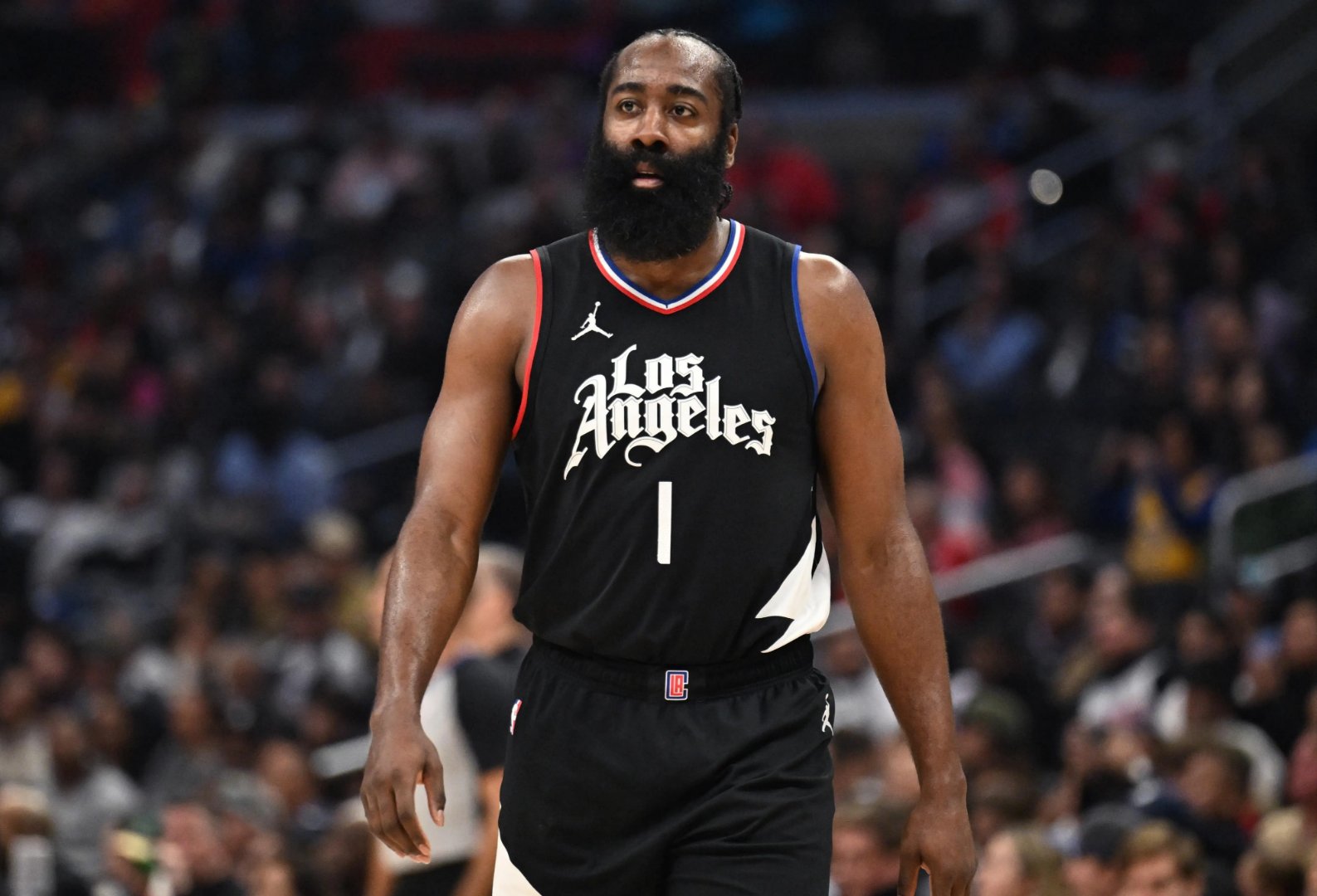 风云突变！洛杉矶快船窗口期遗憾出局，荷甲版图或变，更衣室稳定，临场指挥获称赞的简单介绍